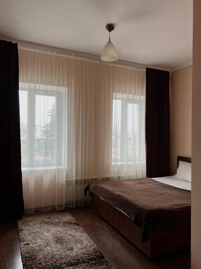 Козацькі Забави Rivne Buitenkant foto